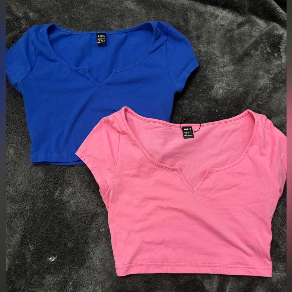 SHEIN Blue and Pink Fitted Crop T-Shirts
